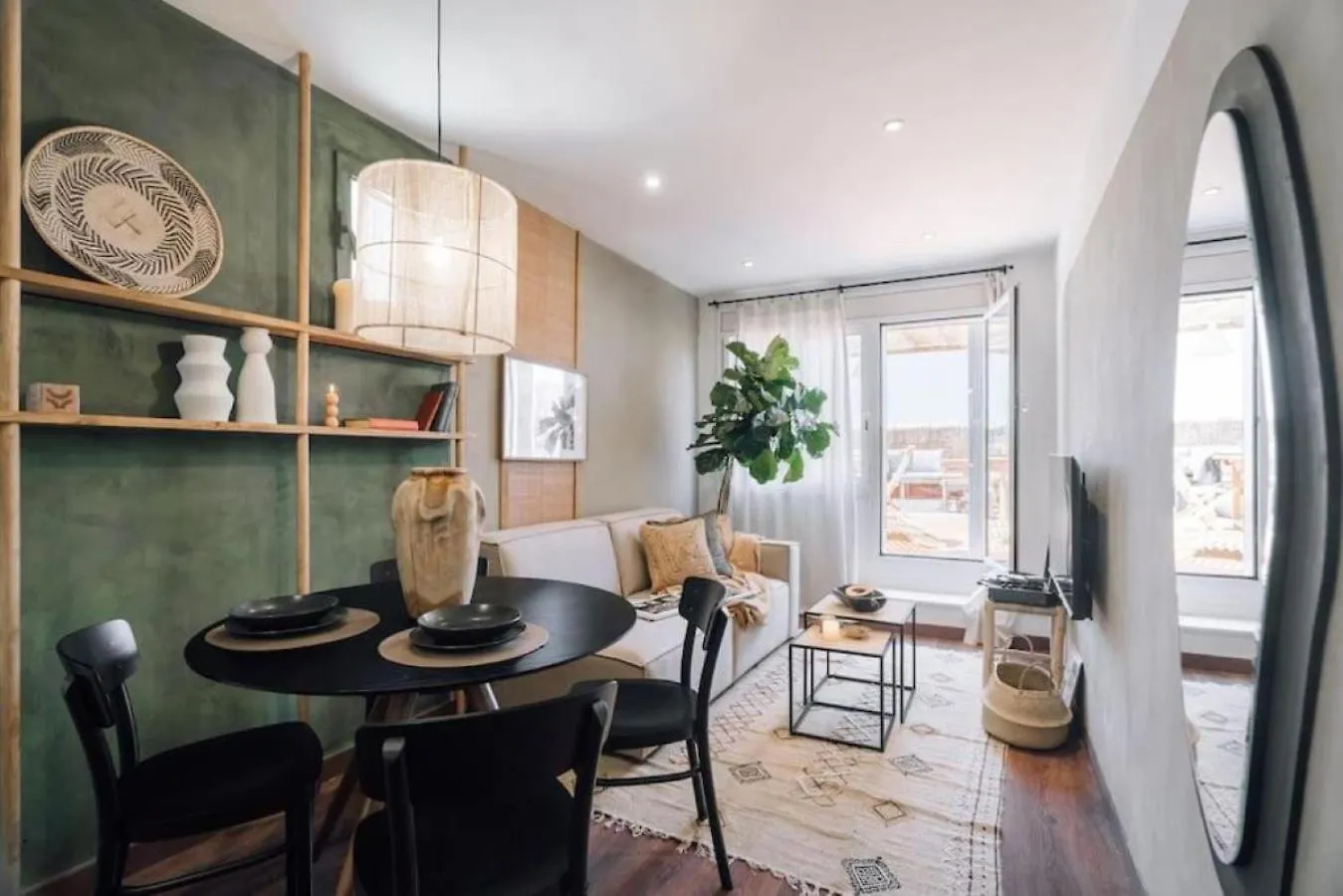 Bolia - 2 Bedroom And Terrace In Eixample Esquerra Barcelona 0*,  Spain