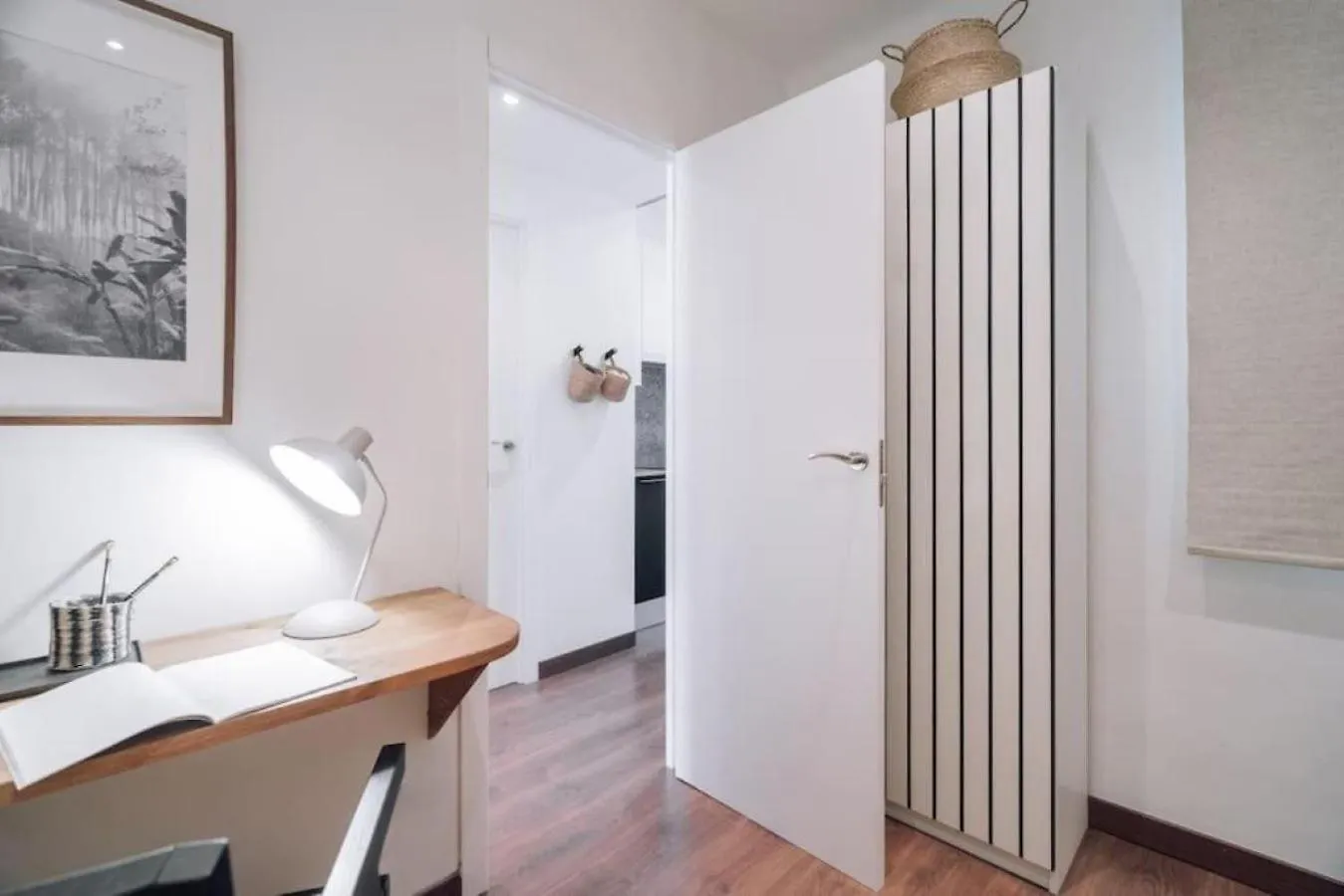 Bolia - 2 Bedroom And Terrace In Eixample Esquerra Barcelona 0*,