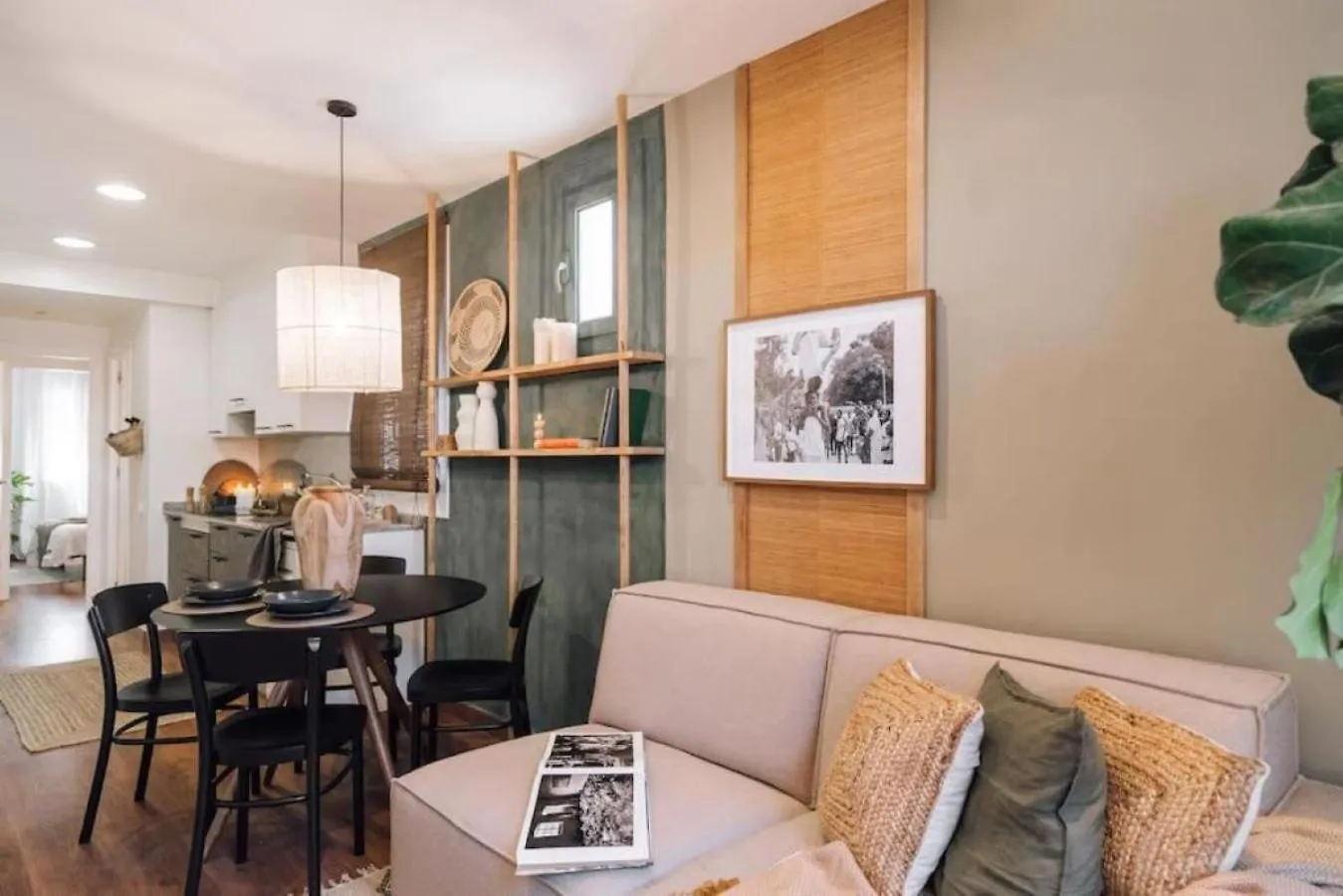 Apartment Bolia - 2 Bedroom And Terrace In Eixample Esquerra Barcelona
