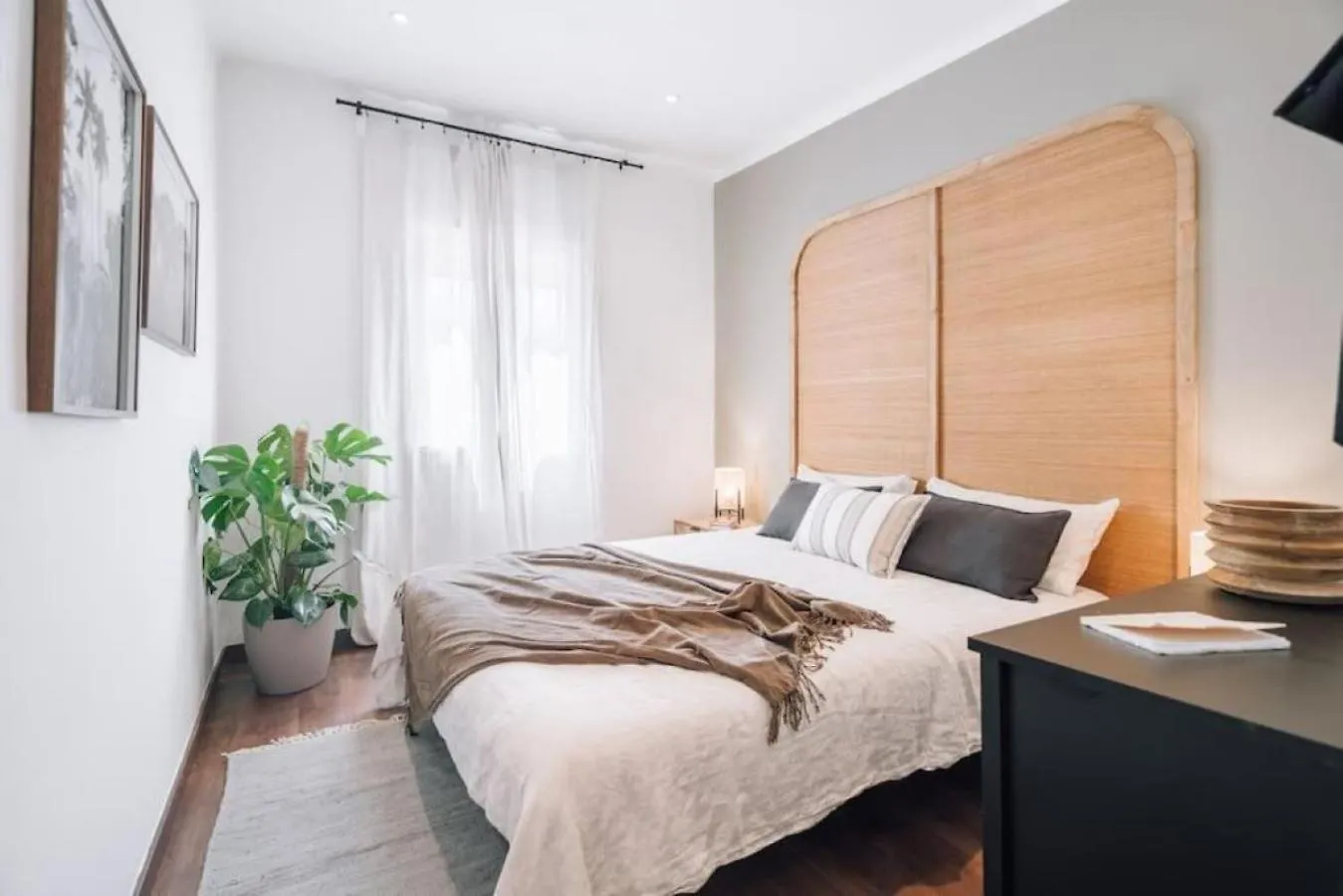 Bolia - 2 Bedroom And Terrace In Eixample Esquerra Barcelona